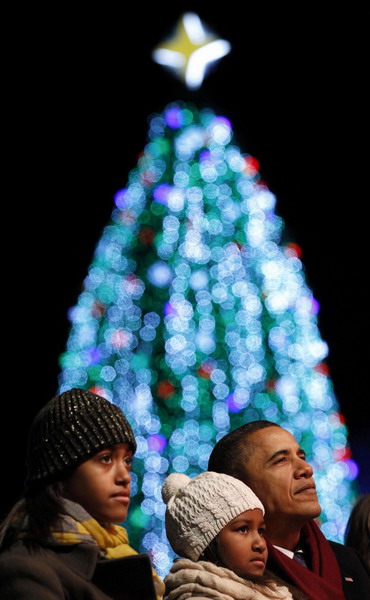 Obamas light National Christmas Tree