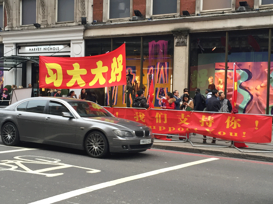 London's Chinese community welcomes Xi