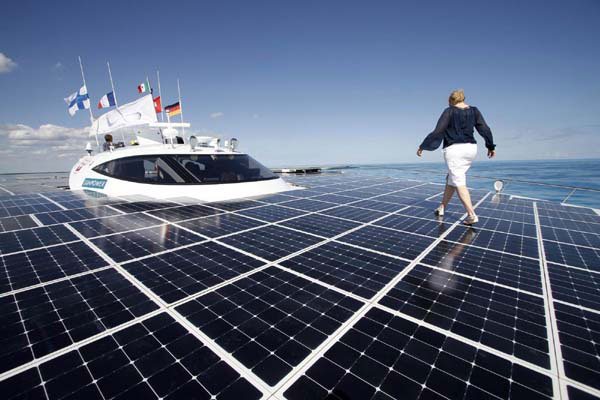 World's largest solar-powered boat in Cancun