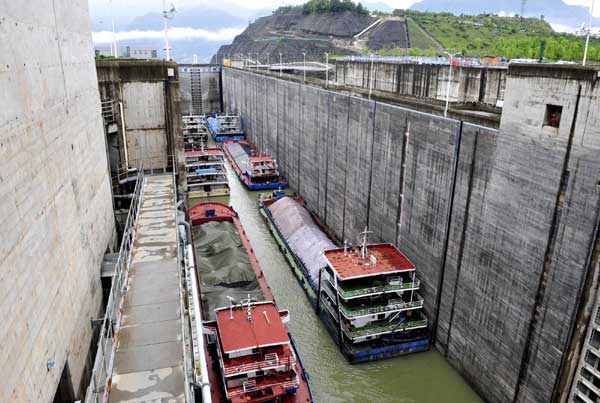 Three Gorges ship lock marks 8 years of operation