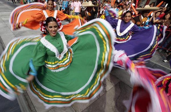 Int'l Tourism Festival opens in Beijing