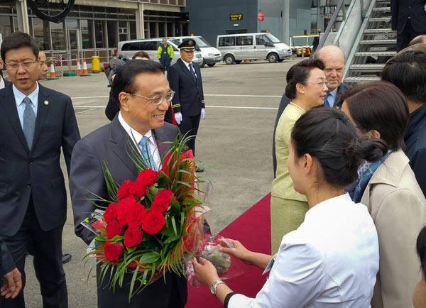 Li touches down in Ireland to work with PM on deals