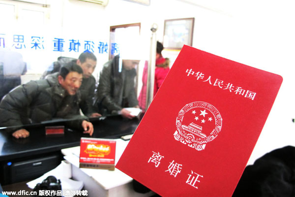 Want to divorce? It's a long line in Guangzhou