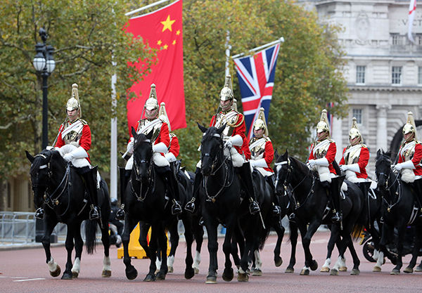 UK hailed for closer relations with China