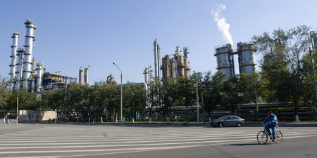 Sinopec expects 2010 sales to increase to $296 billion