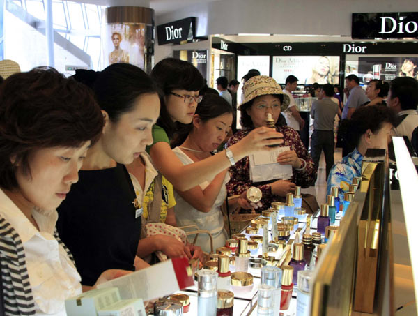 More duty-free stores planned in Hainan
