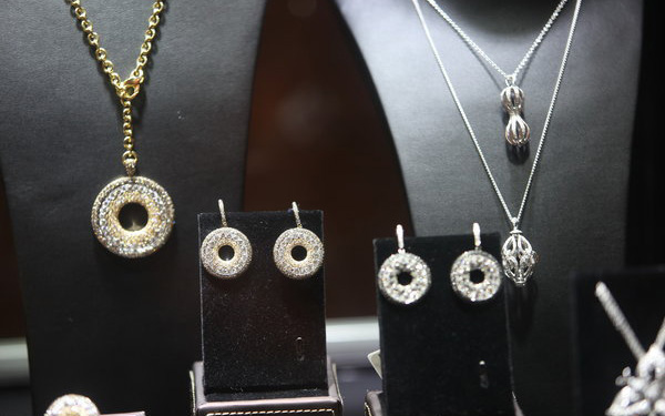 $95m jewelry shines at expo