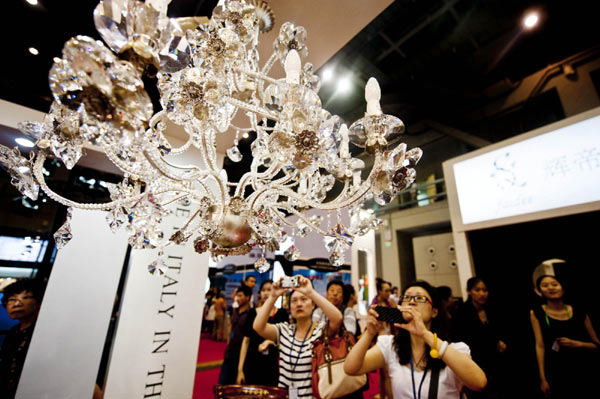 Chinese luxury brands lag behind foreign ones
