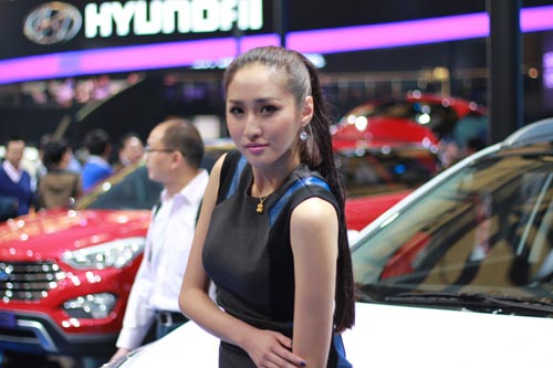 Show presents more than autos