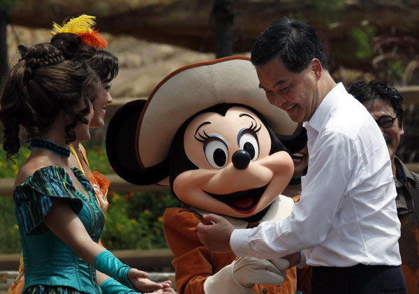 HK Disneyland, Ocean Park seek further expansions