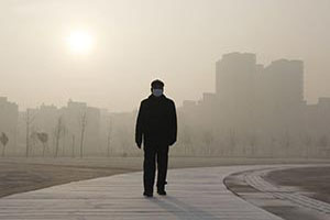 Beijing vows tough stance on smog