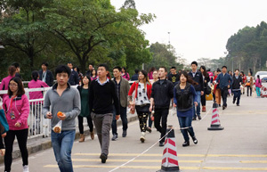 Job search in China remains a struggle