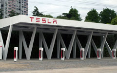 Tesla faces suit over trademark in China