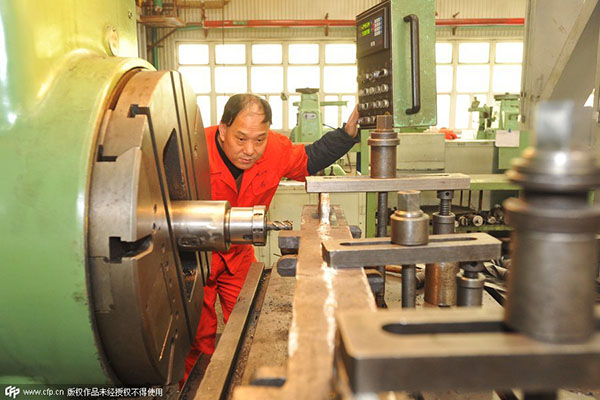 China's manufacturing PMI rebounds in February