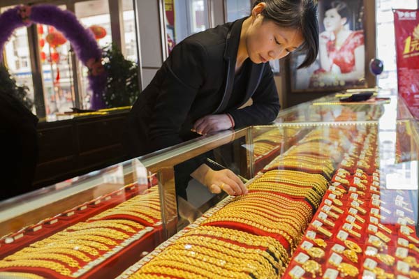 SGE to start fixing gold price denominated in yuan
