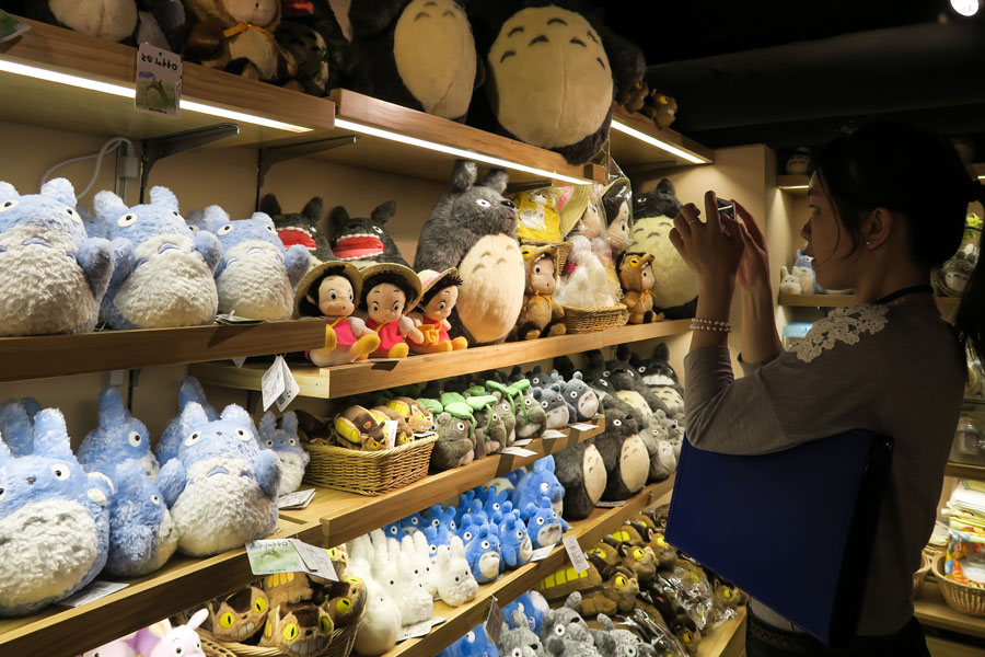 Japanese animator Miyazaki's shop a big hit in Shanghai