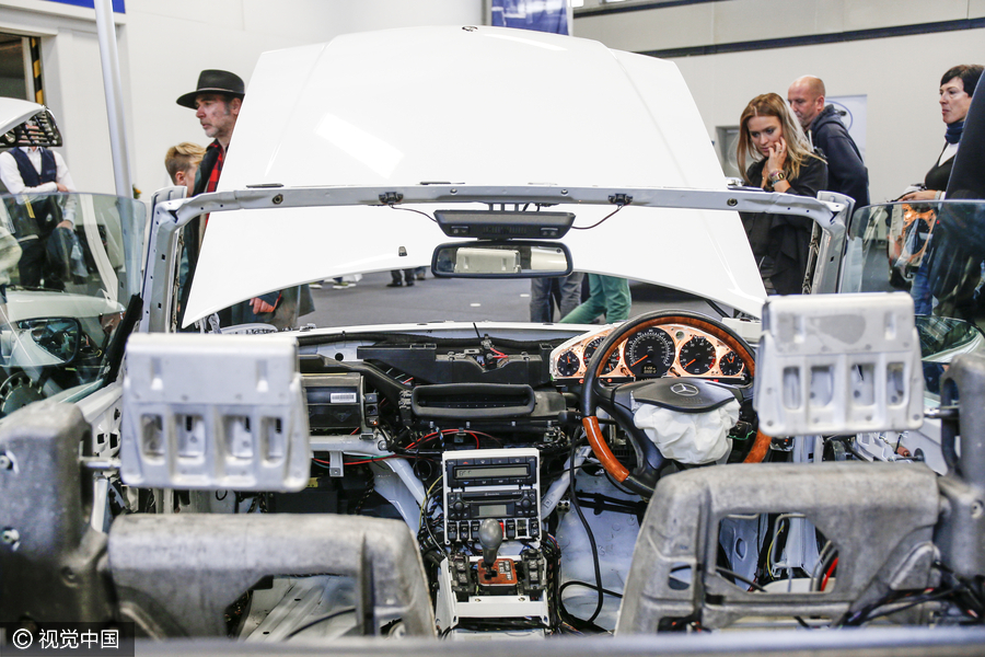 Classic cars glitter at Berlin motor show