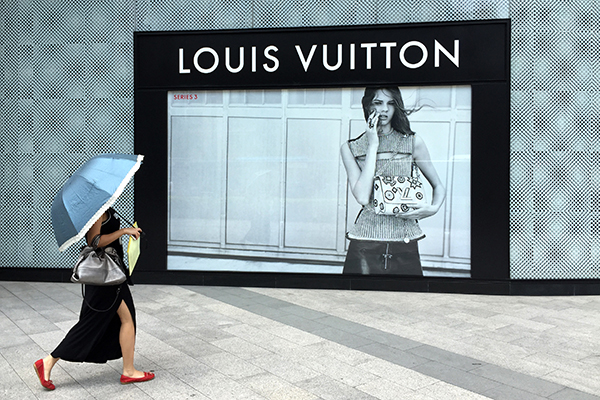 China's luxury spending to boost domestic sales: Fitch