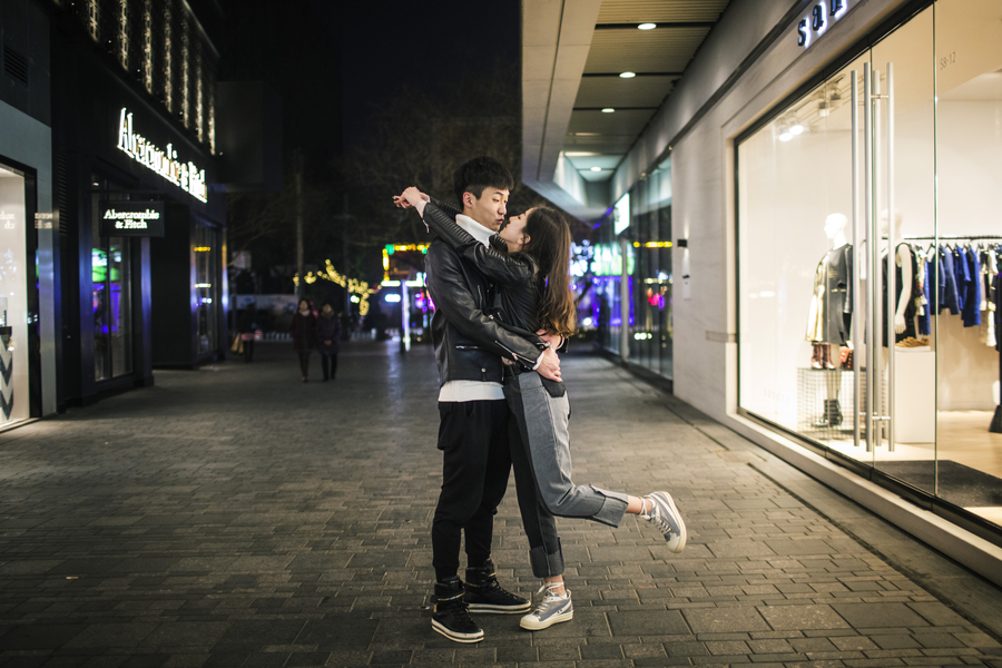 How dating costs add up around China on Valentine's Day
