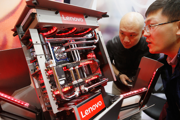 PC, mobile woes take toll on Lenovo