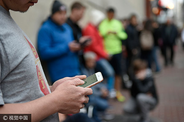 Top 10 countries where people spend most time on smartphones