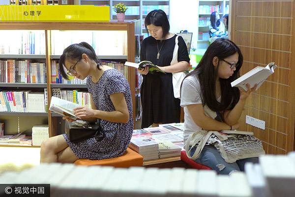 Bookstores open a new chapter