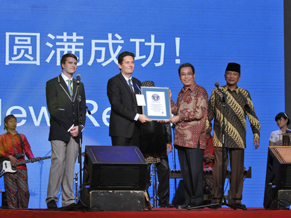 Guinness World Record on Angklung set in Beijing