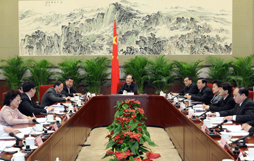 Premier Wen seeks people's advice on govt work