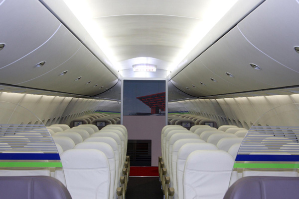 COMAC gets orders for 100 C919 jumbo jets