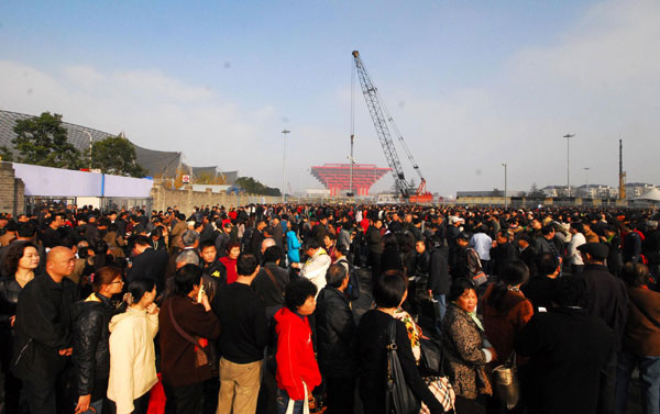 China Pavilion welcomes visitors at Expo