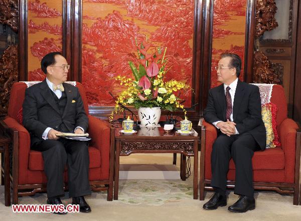 Wen vows to improve co-op between HK, Macao, mainland