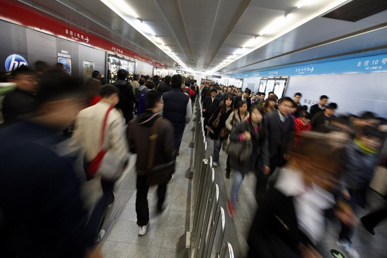 Jammed Beijing opens 5 new metro lines