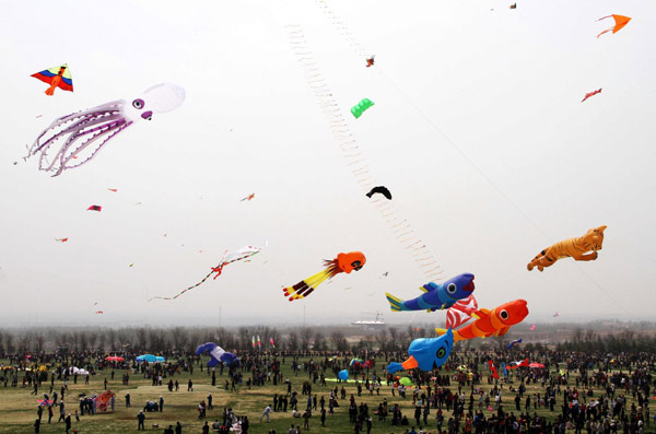 The kite runners in E China