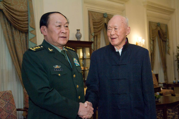 Singapore's Lee Kuan Yew meets Chinese defense chief