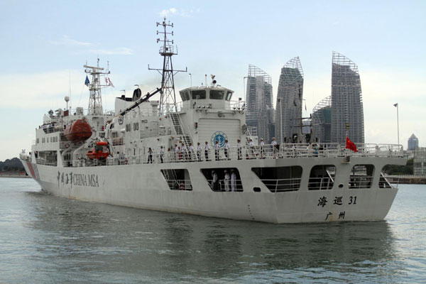 China's patrol ship docks in Singapore