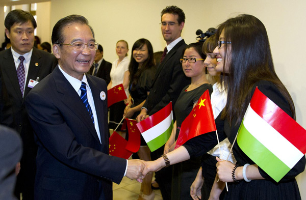 China-Hungary friendship relies on youth: Wen