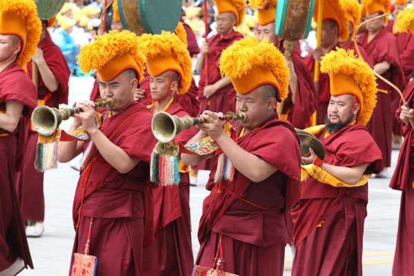 Pageant celebrates Tibet's 60th anniversary