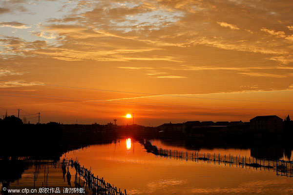 Fiery start to the day in Zhejiang