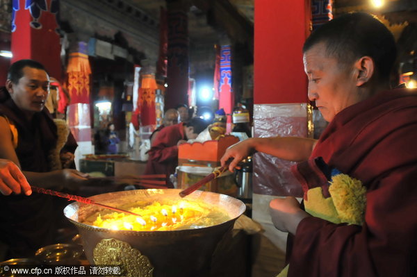 Shoton Festival celebrated in Tibet