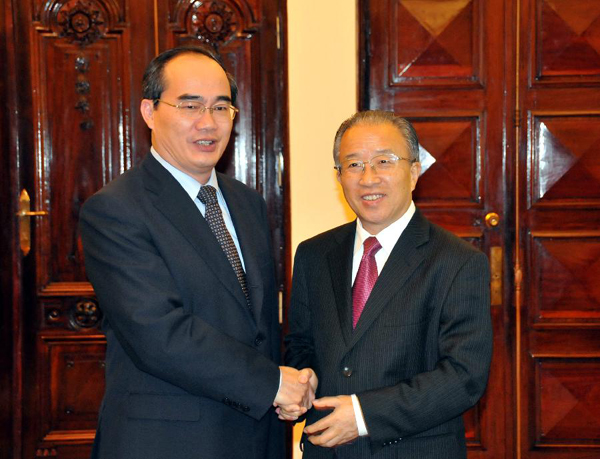 China, Vietnam agree to boost bilateral ties