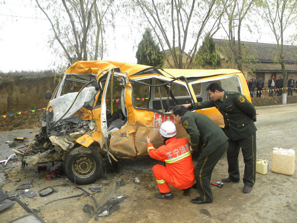 Death toll in school bus accident rises to 21