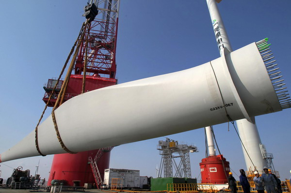 China's largest wind farm blows into operation