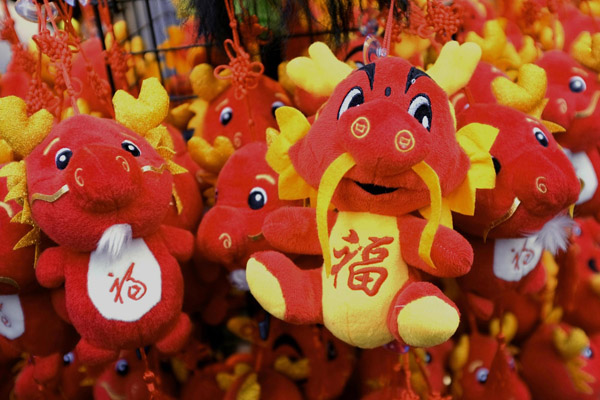 Dragon decorations usher in the Chinese New Year