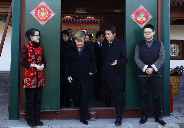 German chancellor visits Beijing <EM>hutong</EM>