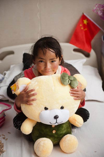 Heartfelt gift of life to 43 Tibetan kids