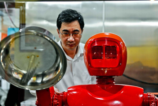Robot restaurant in Harbin