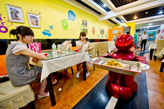 Robot restaurant in Harbin