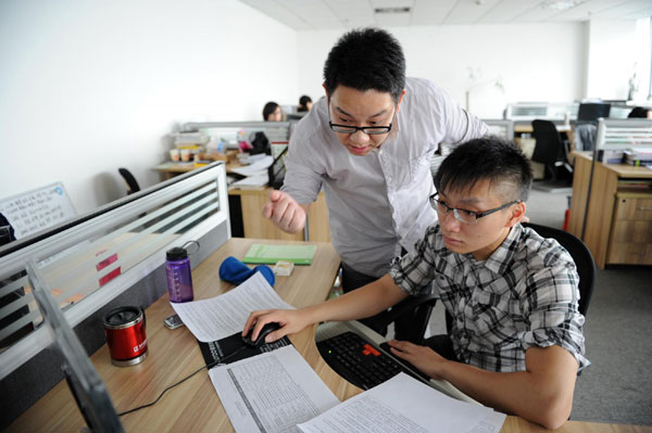 50 HK students start internships in mainland