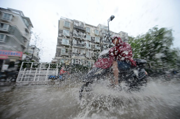 Torrential rains to soak south China