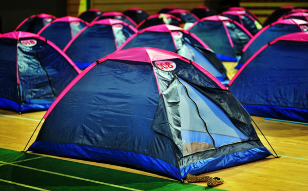 Parents camp out for freshmen